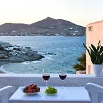 Isabella Naousa (Paros)