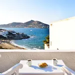Isabella * Naousa (Paros)