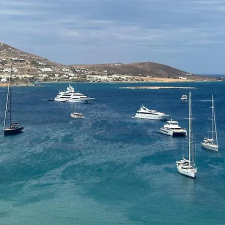 Isabella * Naousa (Paros)