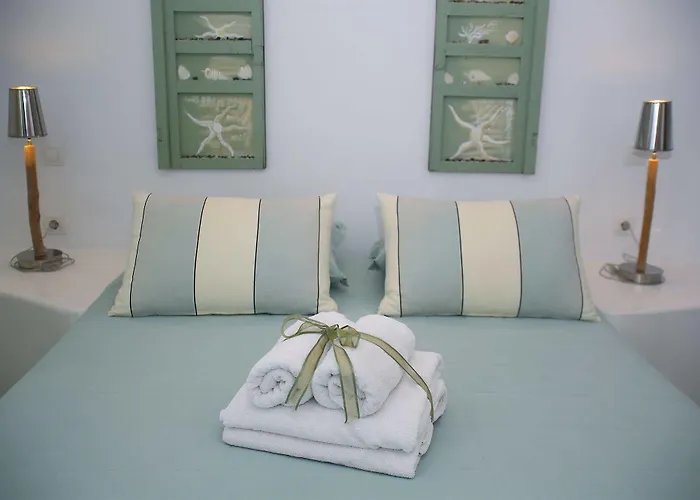 Isabella Apartment Naousa (Paros)