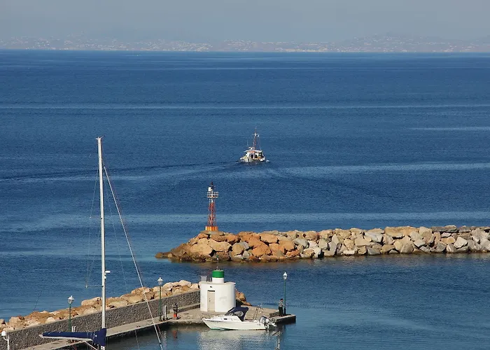 Isabella Naousa (Paros)